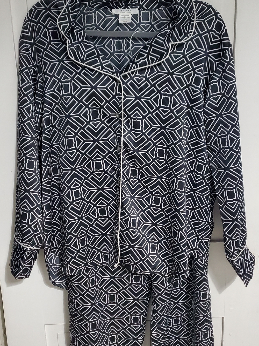 Natori Black and White Geometric Button-Down 2 Peice Pajama Set